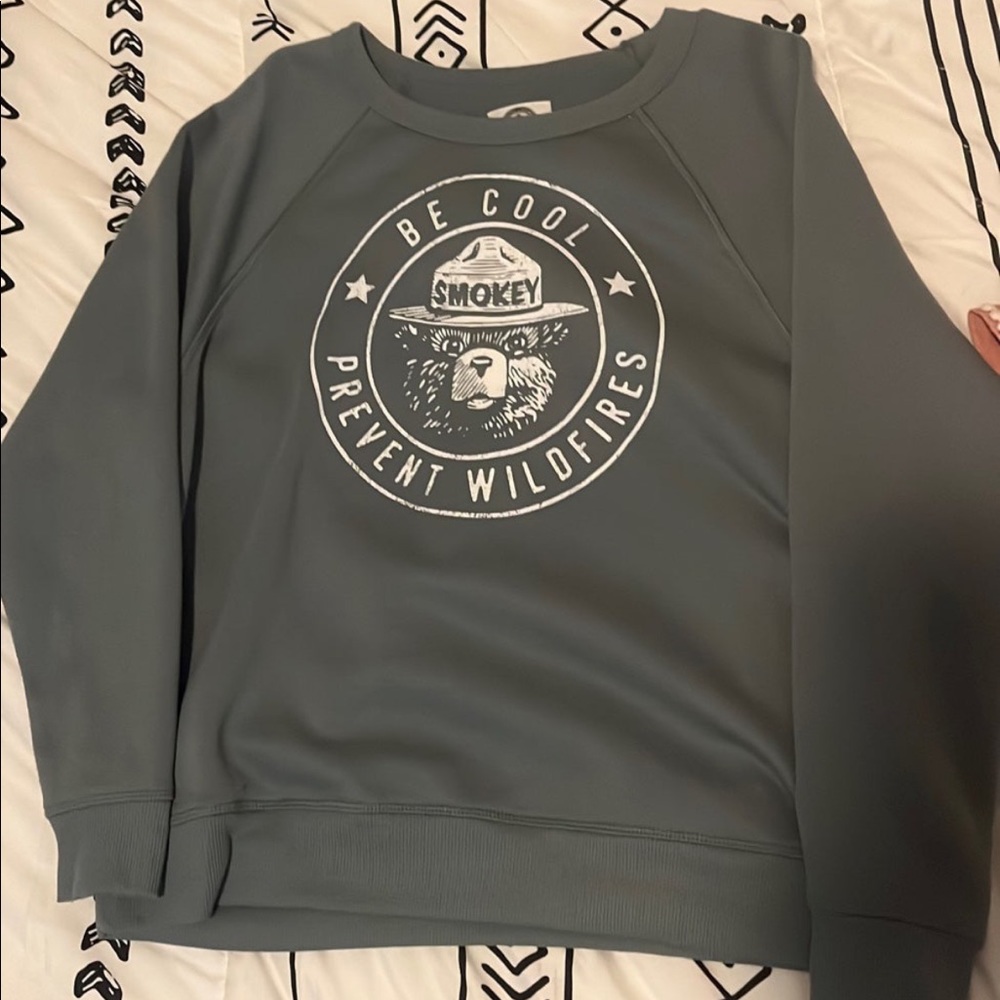 CREW NECK